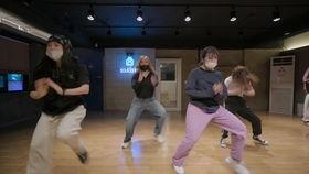 成人搞笑舞蹈视频大全,笑翻天！盘点全网最热成人搞笑舞蹈视频合集