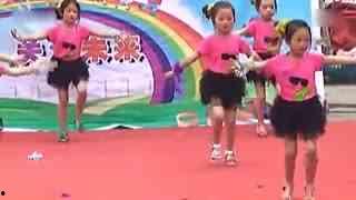 成人舞蹈热身健身动作视频,跟随视频轻松启动活力