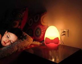 成人傍晚睡觉的危害视频,揭秘傍晚睡觉的潜在危害  第1张